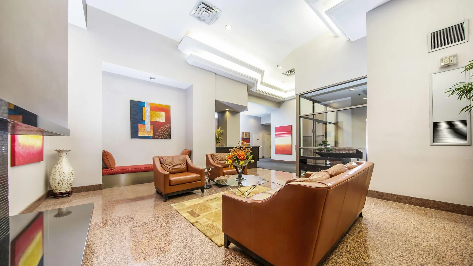 Aparthotel Canada Suites On Bay, Established 1998 Toronto