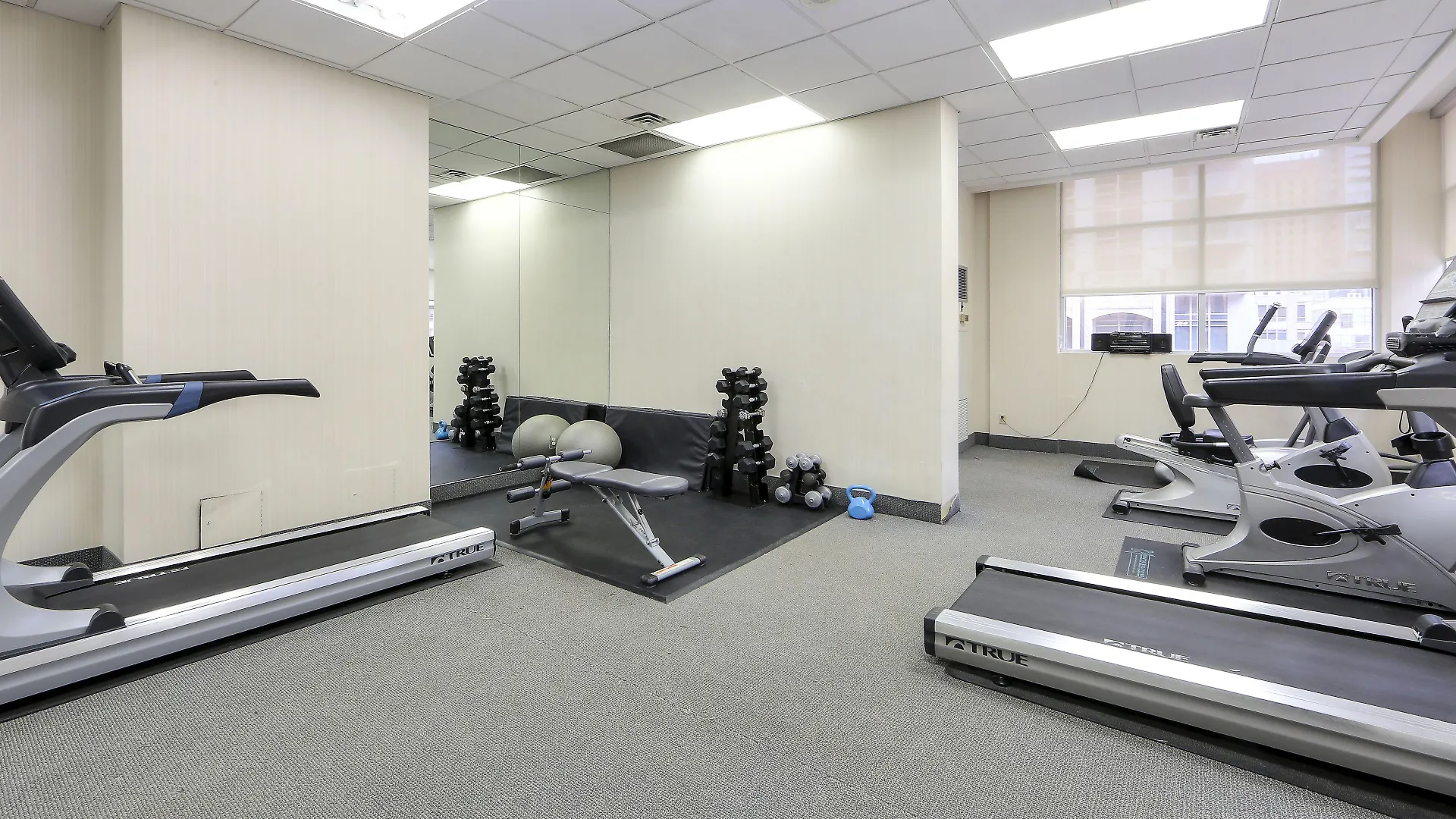 Canada Suites On Bay, Established 1998 Toronto