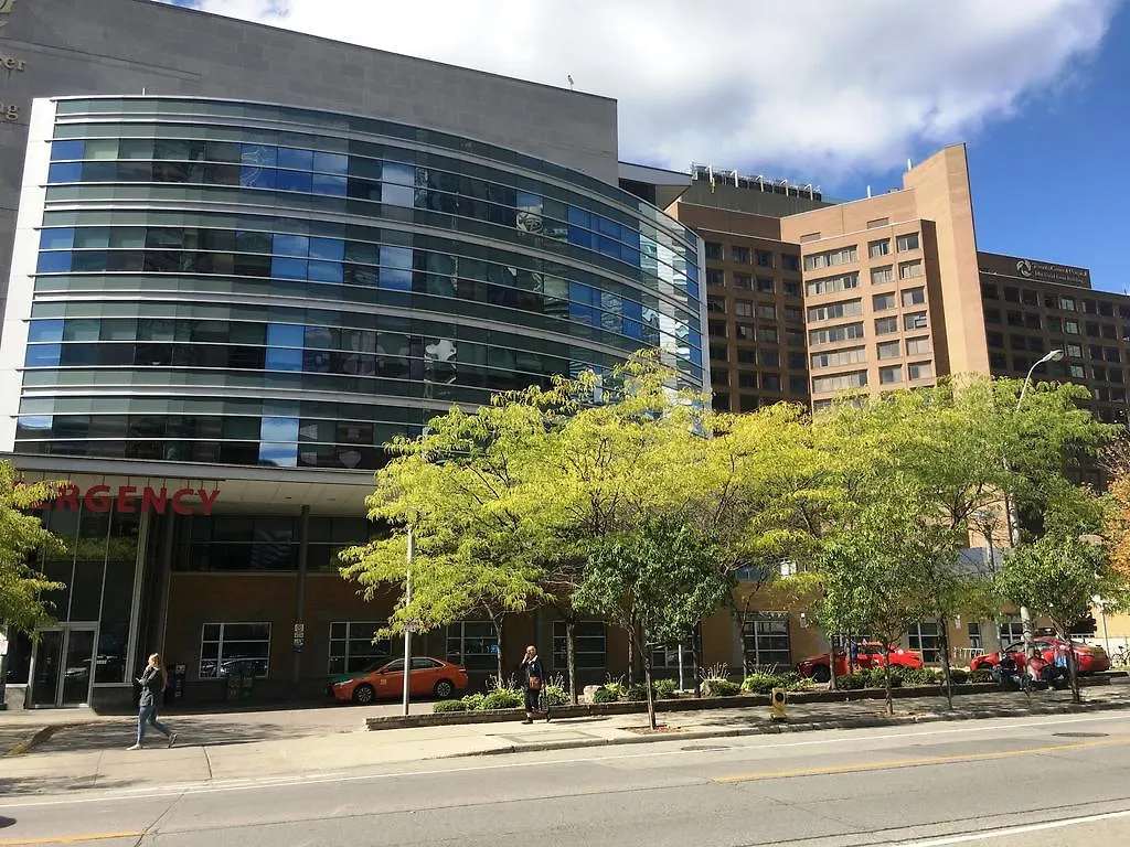 Canada Suites On Bay, Established 1998 Toronto